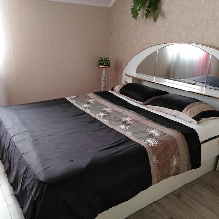 Apartament On Komarova 29 Вулиця Комарова 29 Kropyvnytsky Buitenkant foto